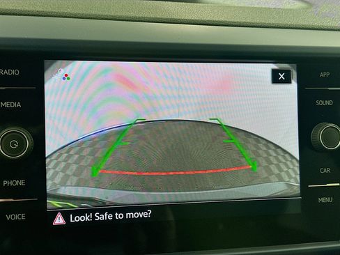 Used 2024 Volkswagen Taos SE image 21