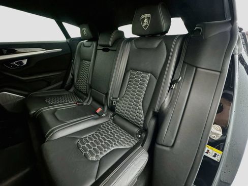Used 2020 Lamborghini Urus AWD/4WD image 26