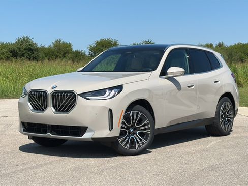 New 2026 BMW X3 xDrive30 w/ Premium Package image 2