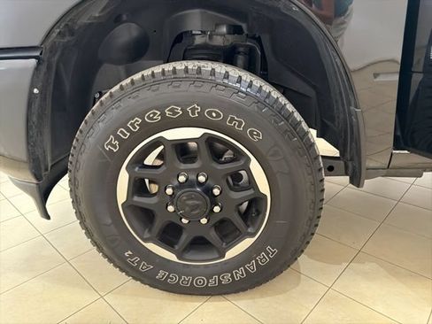Used 2026 RAM 2500 Laramie AWD/4WD image 32