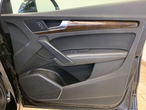 Used 2019 Audi Q5 2.0T Premium Plus w/ Premium Plus Package AWD/4WD image 51