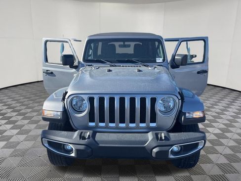 Used 2018 Jeep Wrangler Unlimited Sahara image 25