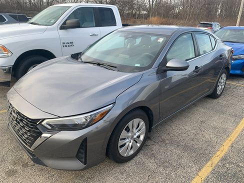 Used 2024 Nissan Sentra S image 1
