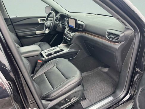 Used 2020 Ford Explorer Limited image 13