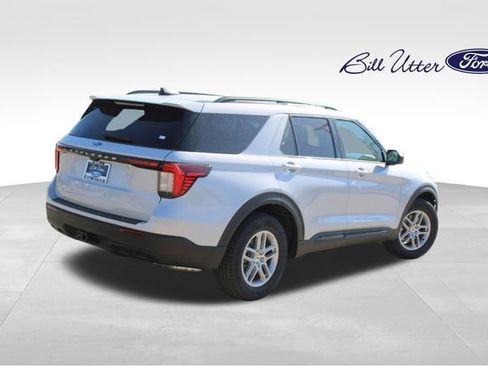 New 2026 Ford Explorer Active image 3
