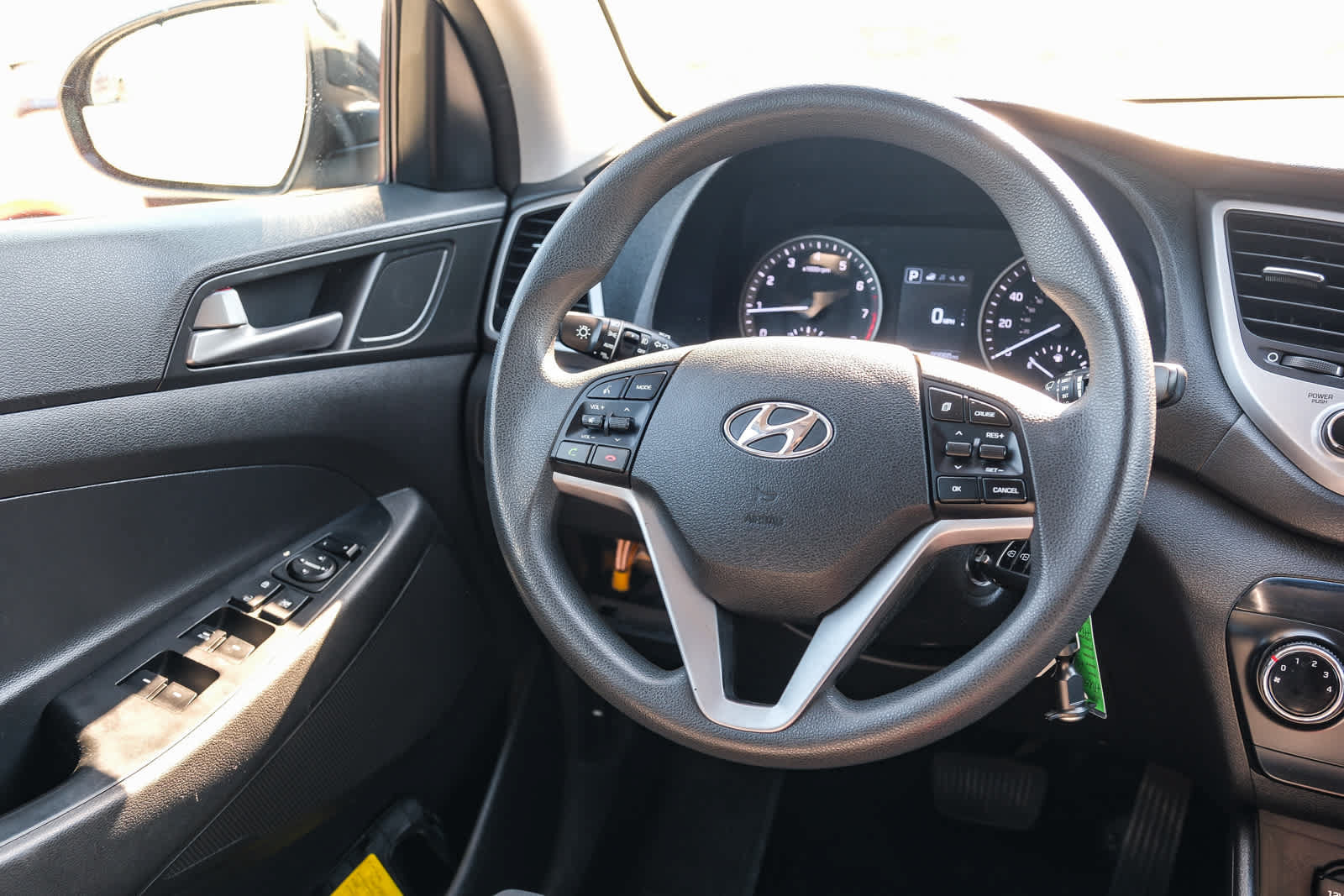Used 2017 Hyundai Tucson SE w/ SE Popular Package 02 AWD/4WD image 17