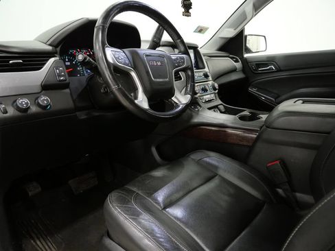 Used 2020 GMC Yukon XL SLT AWD/4WD image 11