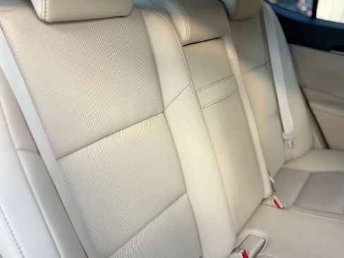 Used 2014 Lexus ES 350 image 29