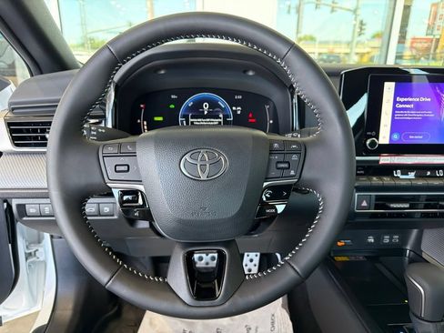Certified 2026 Toyota Camry SE FWD image 24