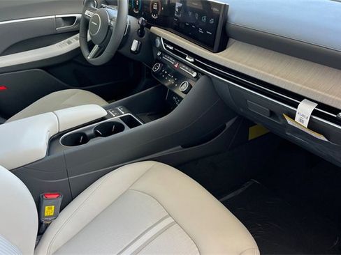 New 2025 Hyundai Sonata SEL image 15
