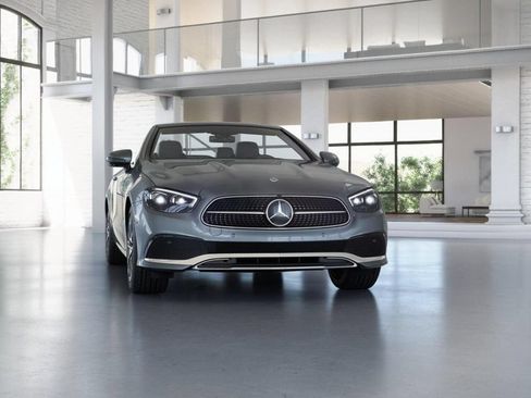 Used 2023 Mercedes-Benz E 450 4MATIC Cabriolet image 9