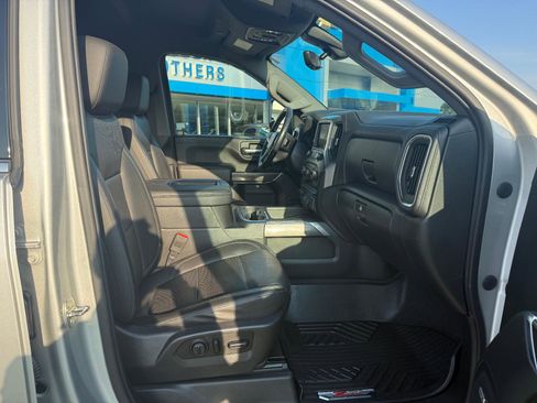 Used 2020 Chevrolet Silverado 2500 LTZ w/ LTZ Premium Package image 9