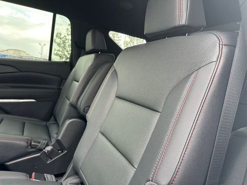 New 2026 Chevrolet Traverse Z71 w/ Enhanced Driving Package AWD/4WD image 23