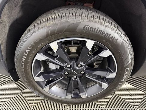Used 2025 Chevrolet Equinox RS w/ Safety and Technology Package FWD image 12