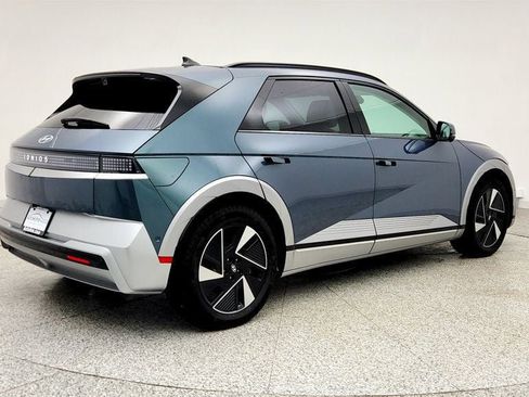 Used 2025 Hyundai Ioniq 5 Limited image 5