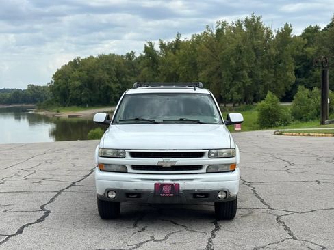 Used 2006 Chevrolet Tahoe Z71 w/ Z71 Preferred Equipment Group AWD/4WD image 8