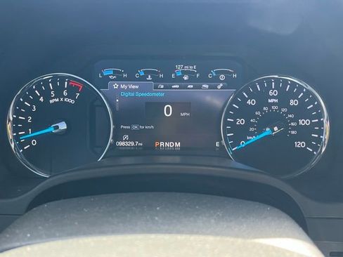 Used 2019 Ford Expedition Max Limited image 8