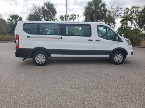 Used 2023 Ford Transit 350 XLT image 7