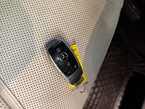 Used 2018 Mercedes-Benz S 63 AMG S 4MATIC Sedan image 24