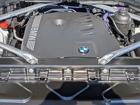 Used 2026 BMW X5 sDrive40i image 16