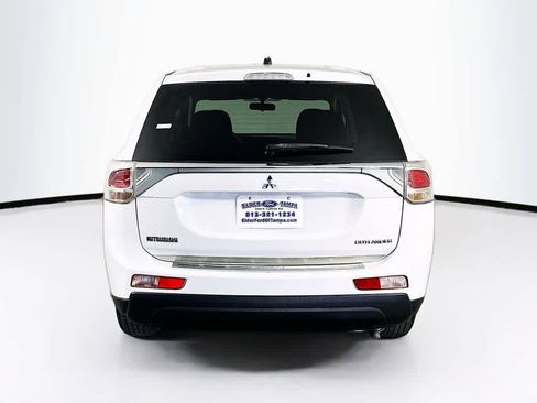 Used 2014 Mitsubishi Outlander ES FWD image 5