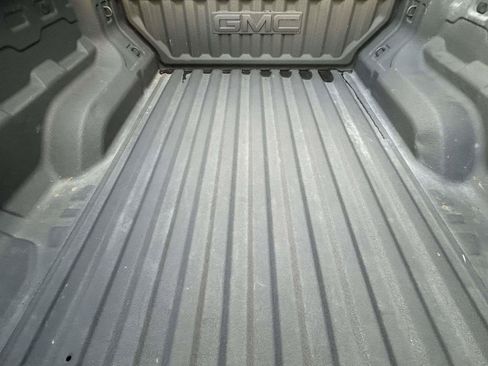 Used 2024 GMC Canyon AT4 w/ Technology Package AWD/4WD image 13