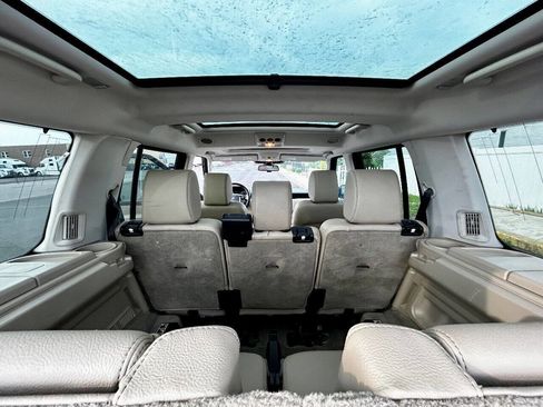 Used 2016 Land Rover LR4 HSE Silver Edition image 23