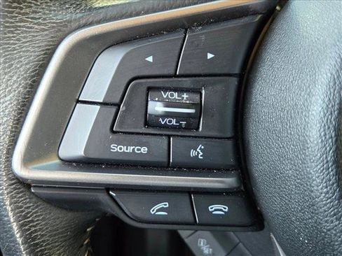 Used 2021 Subaru Ascent Premium w/ Convenience Package image 12