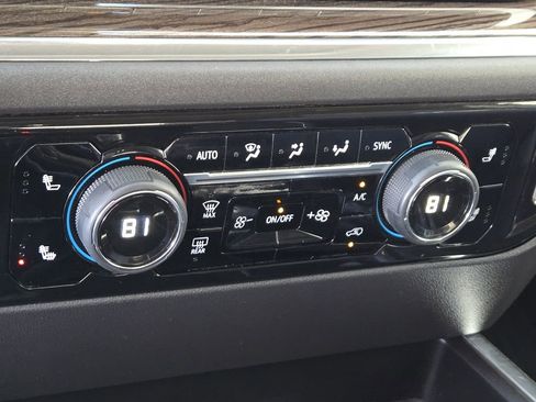 Used 2023 Chevrolet Silverado 1500 LT Trail Boss w/ Protection Package image 20