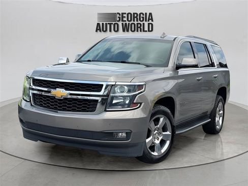 Used 2018 Chevrolet Tahoe LT w/ Luxury Package RWD image 6