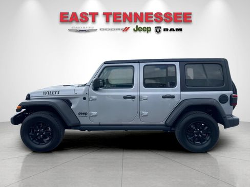 Used 2020 Jeep Wrangler Unlimited Sport AWD/4WD image 6