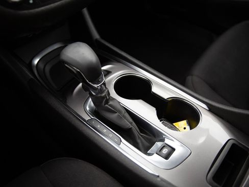 Used 2023 Chevrolet Malibu LT FWD image 15