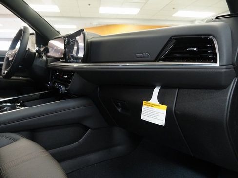 New 2026 Chevrolet Tahoe High Country AWD/4WD image 30