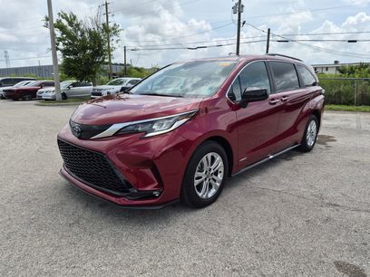 Used 2021 Toyota Sienna XSE
