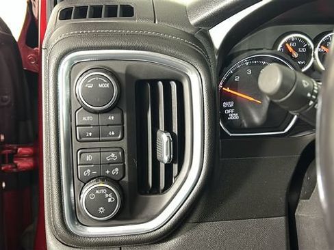 Used 2021 Chevrolet Silverado 1500 RST AWD/4WD image 19