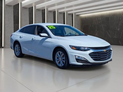 Used 2025 Chevrolet Malibu LT image 8