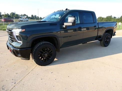 New 2026 Chevrolet Silverado 2500 LT w/ Trail Boss Package AWD/4WD image 8
