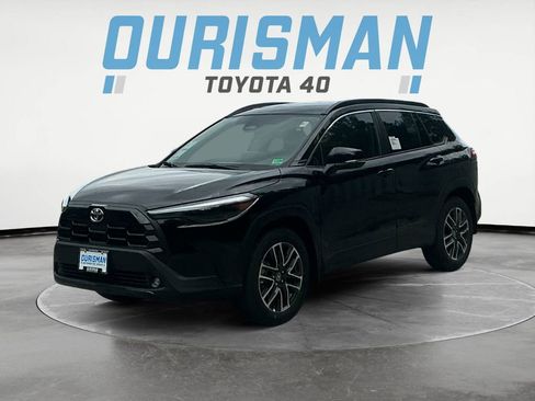 Certified 2026 Toyota Corolla Cross XLE w/ Convenience Package image 2