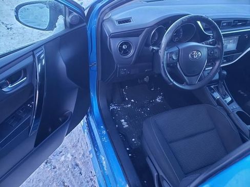 Used 2017 Toyota Corolla iM image 10