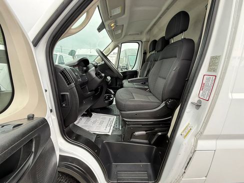 Used 2019 RAM ProMaster 3500 w/ Premium Appearance Group FWD image 5