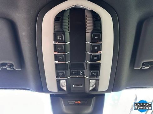 Used 2023 Porsche Macan S w/ Premium Package AWD/4WD image 18