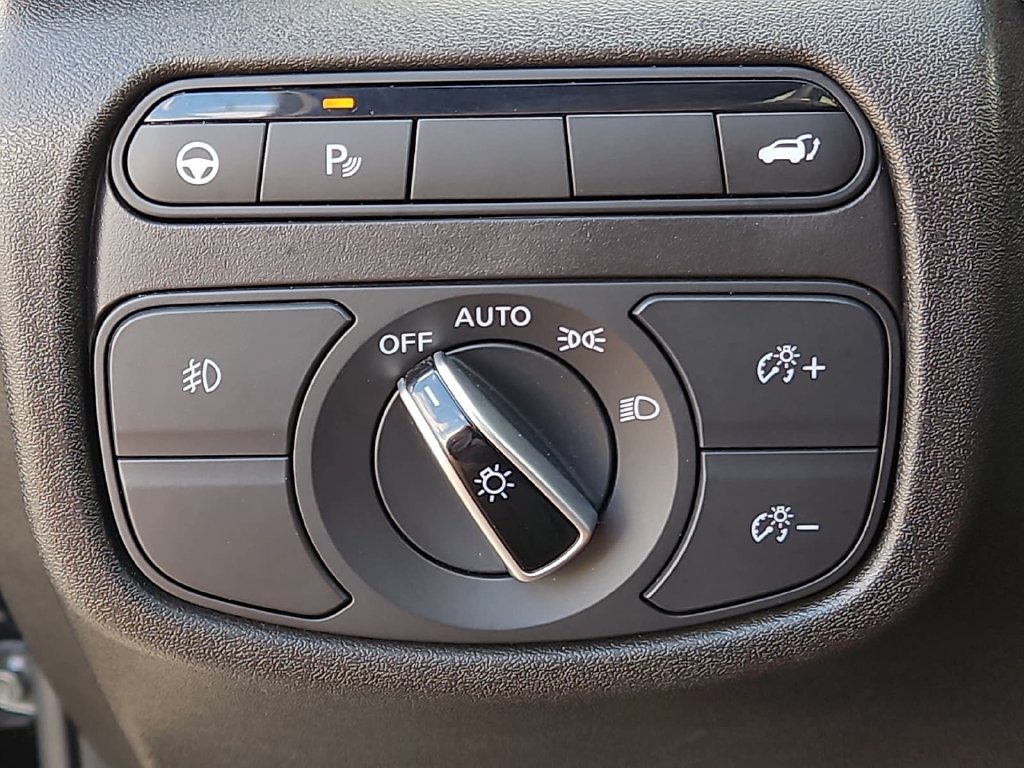 Used 2024 INFINITI QX50 Sport w/ Cargo Package AWD/4WD image 19