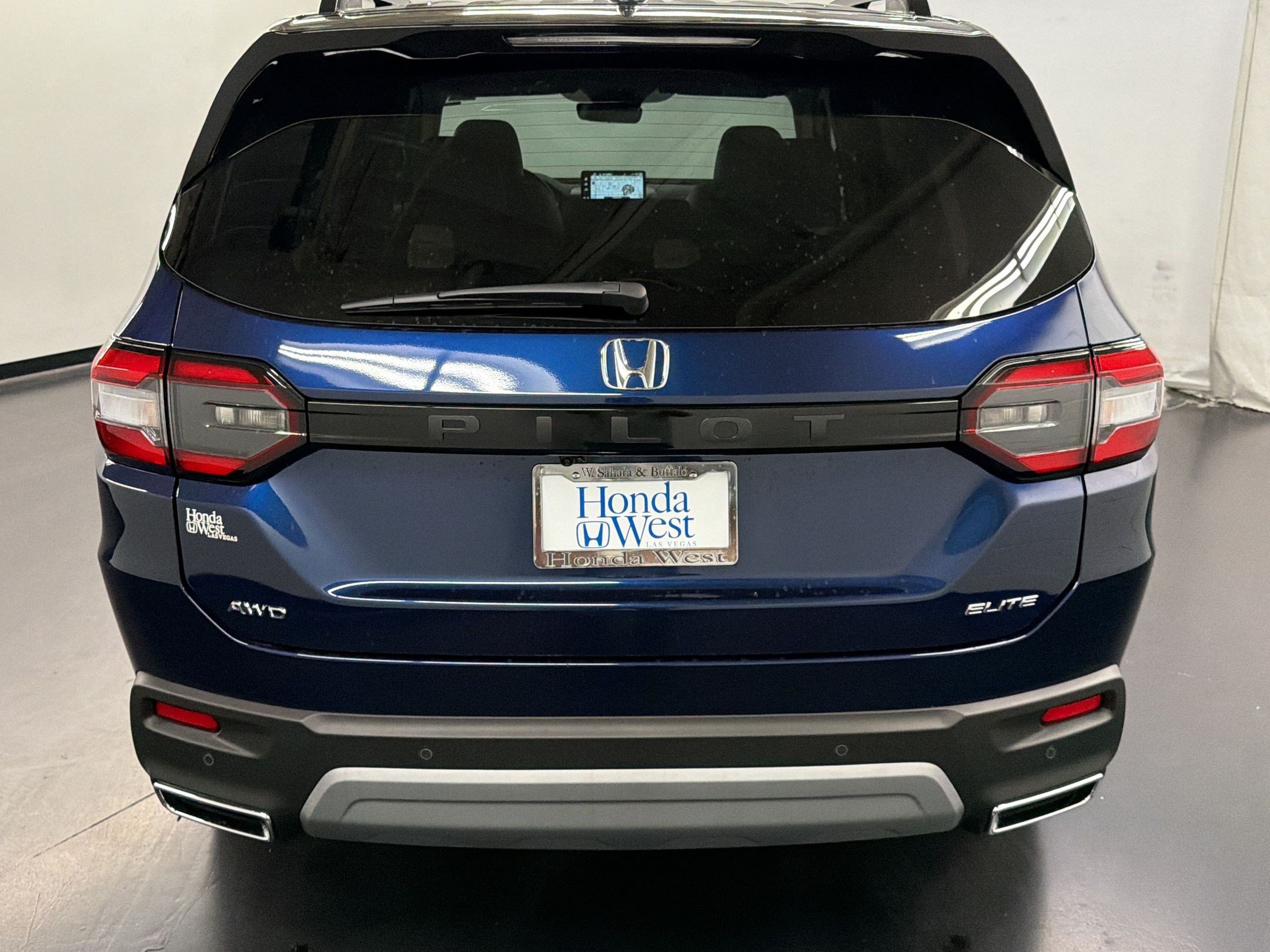 Certified 2025 Honda Pilot Elite image 10