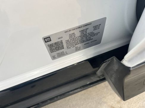 Used 2025 Buick Envista Sport Touring image 28