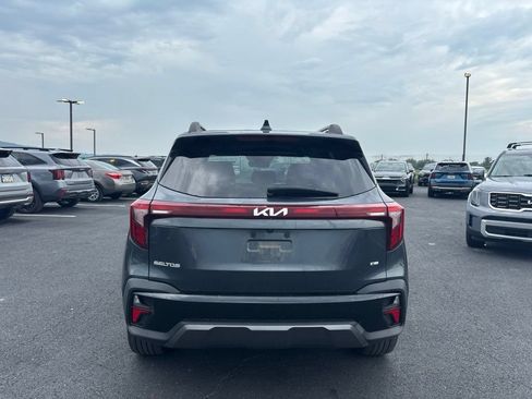 Used 2024 Kia Seltos X-Line AWD/4WD image 4