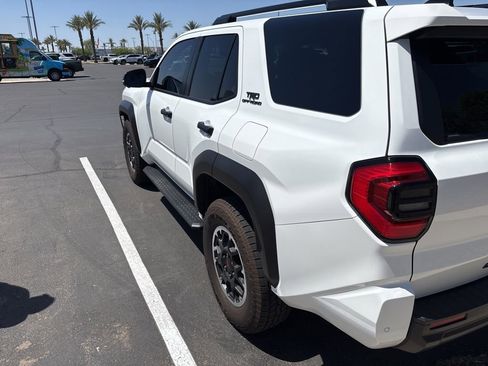 Used 2025 Toyota 4Runner TRD Off-Road AWD/4WD image 13