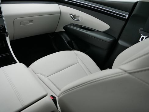 Used 2023 Hyundai Tucson SEL w/ Convenience Package image 11