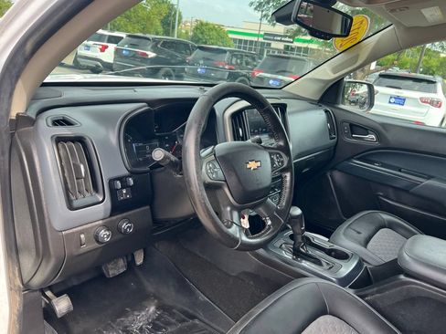 Used 2017 Chevrolet Colorado Z71 AWD/4WD image 17