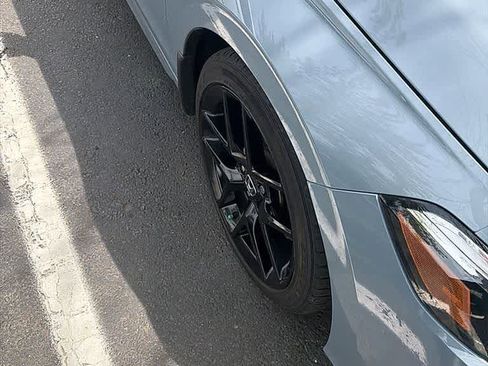 Used 2023 Honda Civic Sport image 4