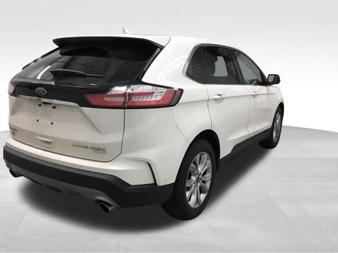 Used 2019 Ford Edge Titanium w/ Equipment Group 301A AWD/4WD image 36